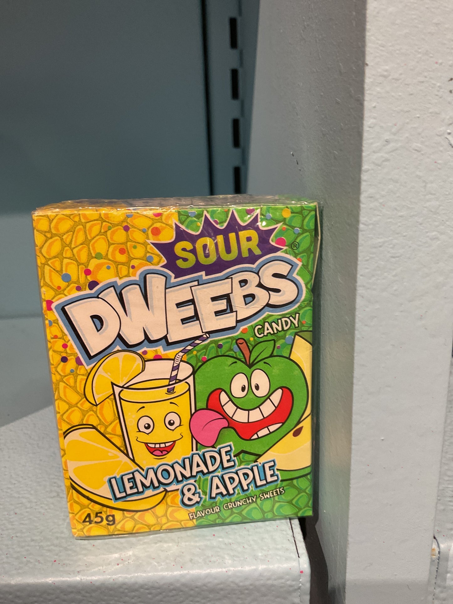 Dweebs sour candy lemonade and apple
