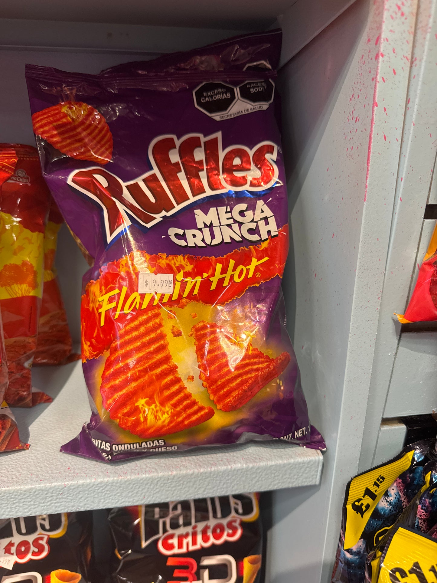 Ruffles mega crunch Flamin hot